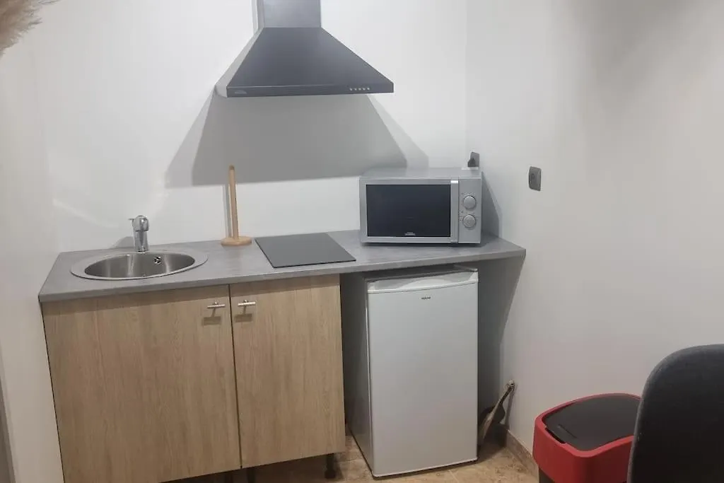 וילנוב-לו-רואה Studio 30 M2 צרפת